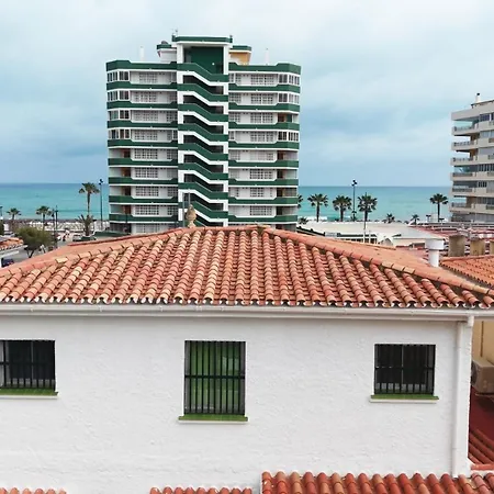 Casa Familiar En Segunda Linea Playa Con Parking 펜션
