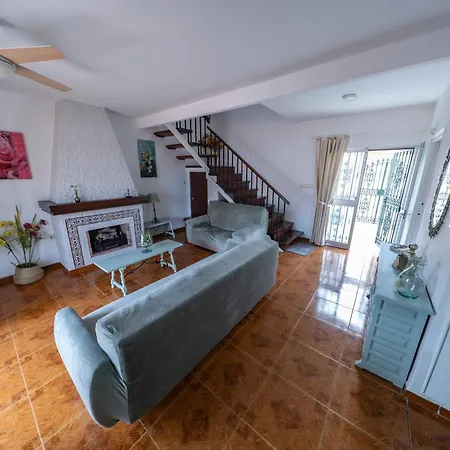 Casa Familiar En Segunda Linea Playa Con Parking * 푸엔히롤라