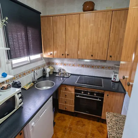 Casa Familiar En Segunda Linea Playa Con Parking 펜션 푸엔히롤라