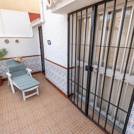 펜션 Casa Familiar En Segunda Linea Playa Con Parking 푸엔히롤라